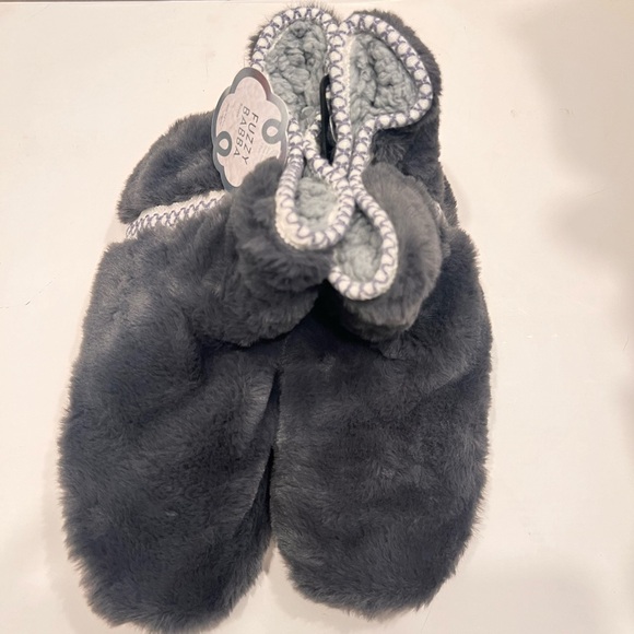 Fuzzy Bootie - Size M/L - Picture 2 of 5